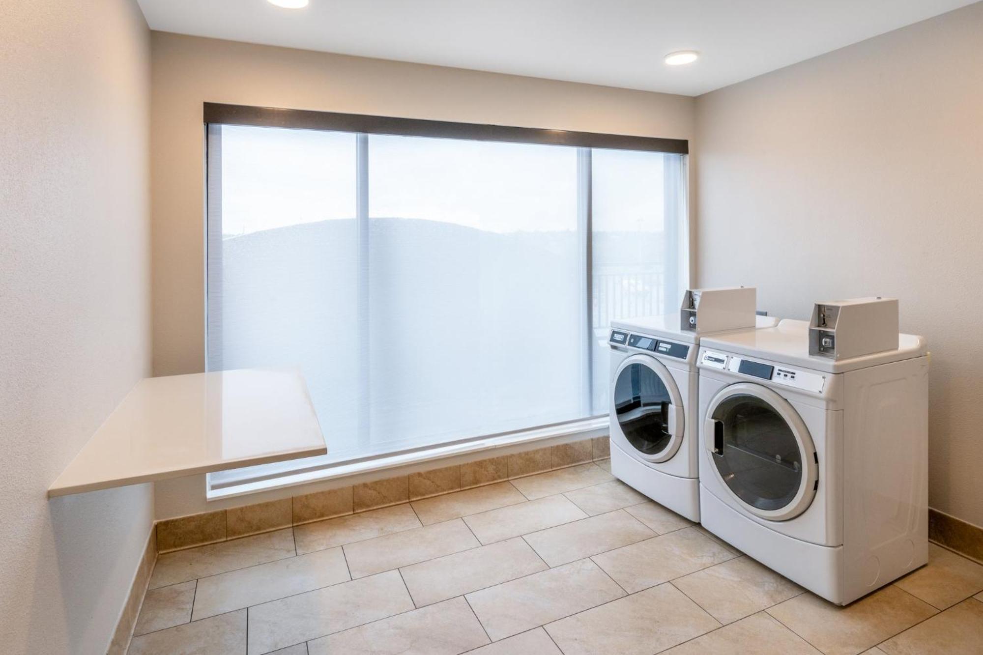 Holiday Inn Express - Colorado Springs - First & Main By Ihg Ngoại thất bức ảnh